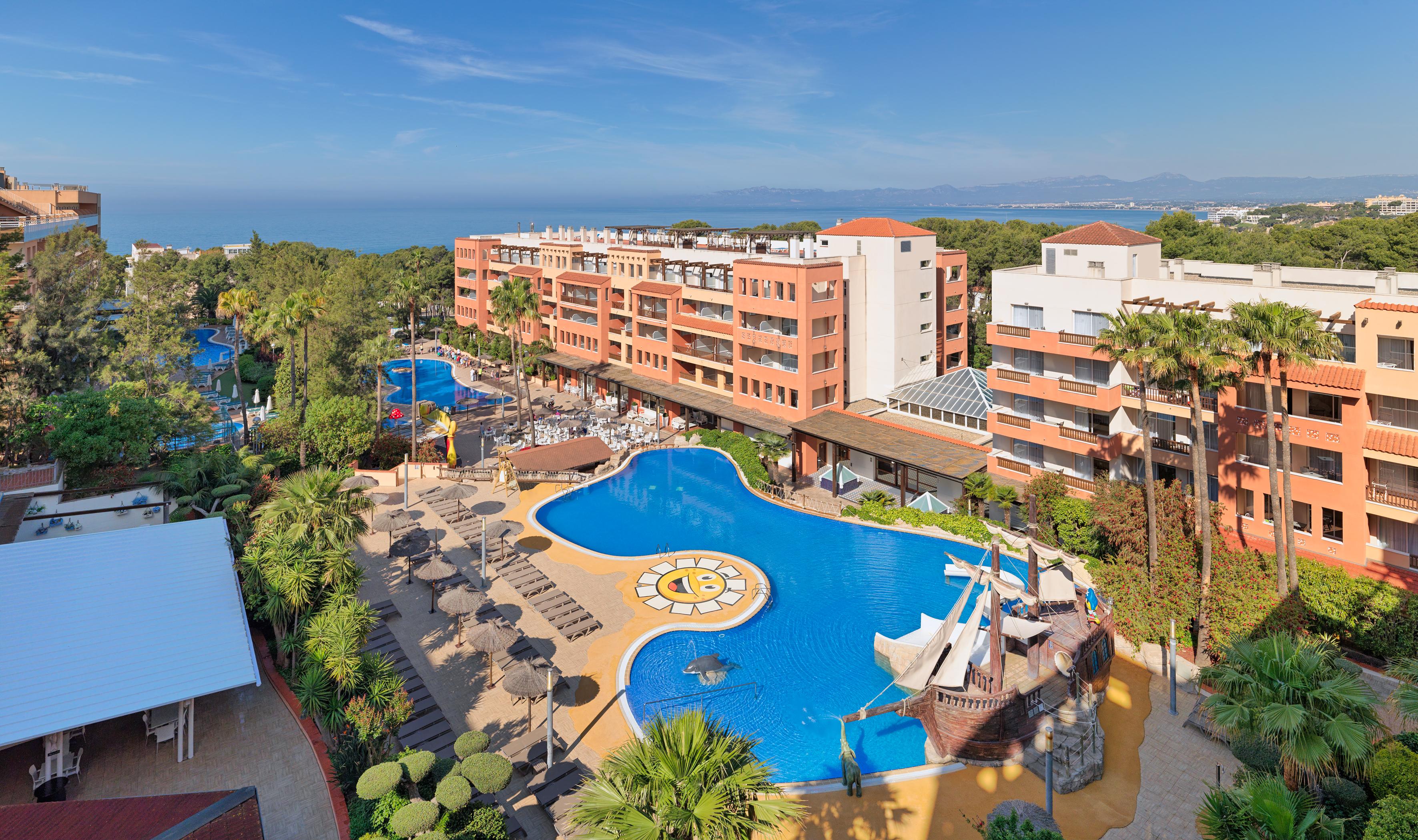 H10 Mediterranean Village Salou Exterior foto