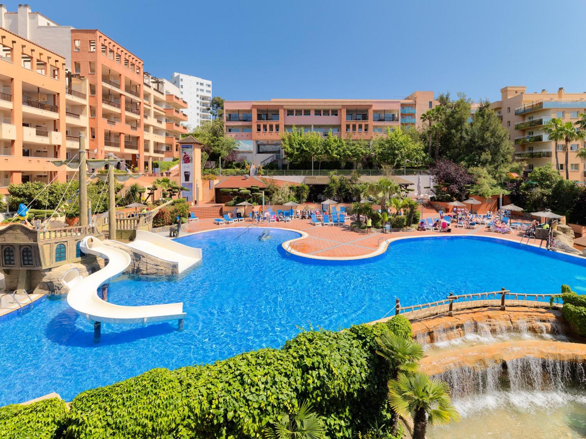 H10 Mediterranean Village Salou Exterior foto
